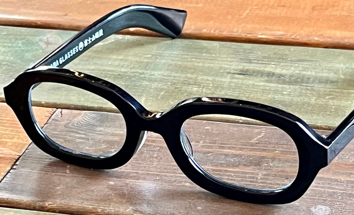 士山眼鏡のデザインやラインナップ